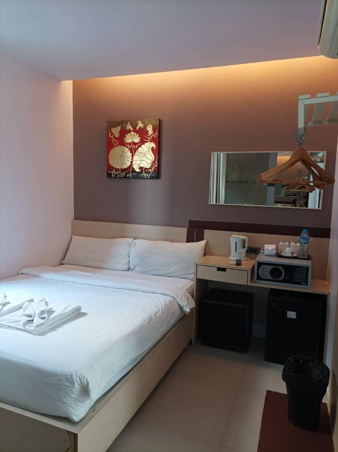 My Hotel Phuket Patong Exterior photo